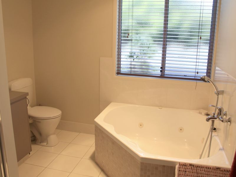 3 Kiva Street, Middle Ridge QLD 4350