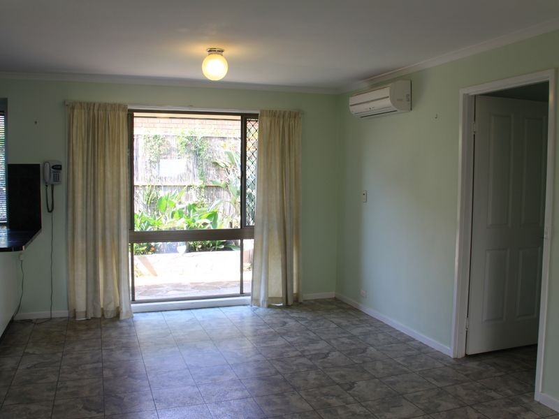 34 Hinkler Crescent, Wilsonton QLD 4350