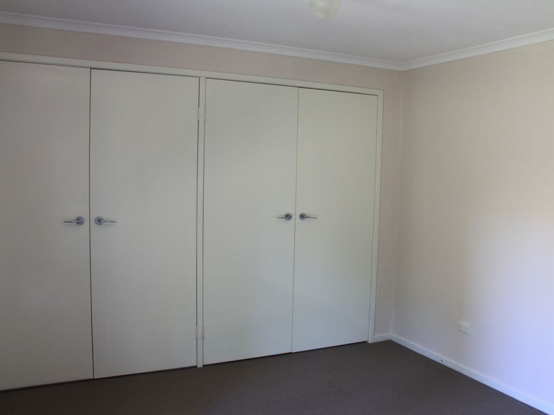 34 Hinkler Crescent, Wilsonton QLD 4350