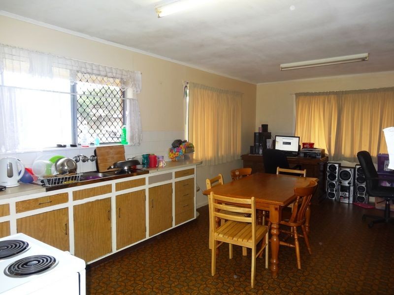 17 Richmond Dr, Wilsonton QLD 4350