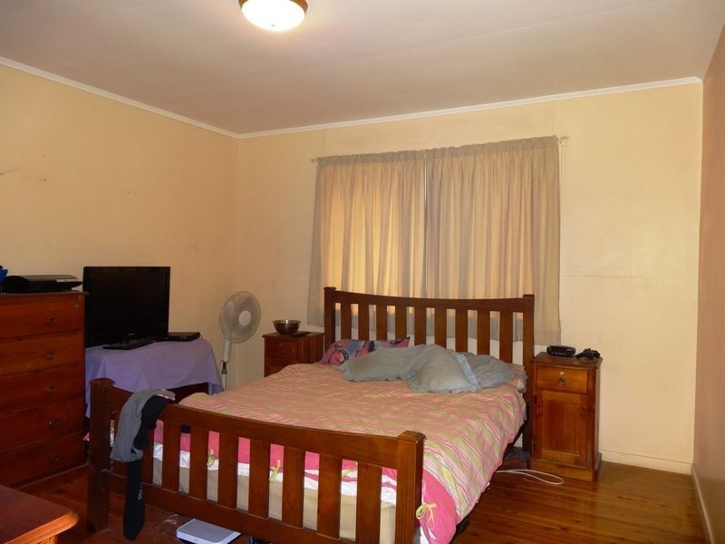17 Richmond Dr, Wilsonton QLD 4350