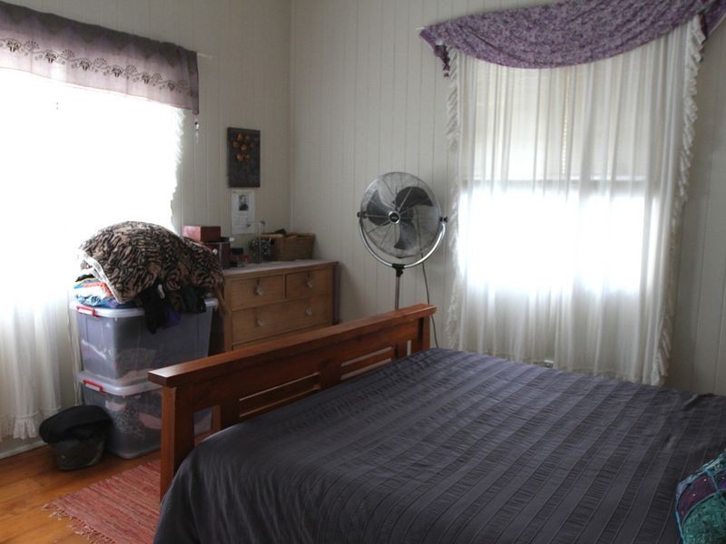 8 Edward Street, North Toowoomba QLD 4350