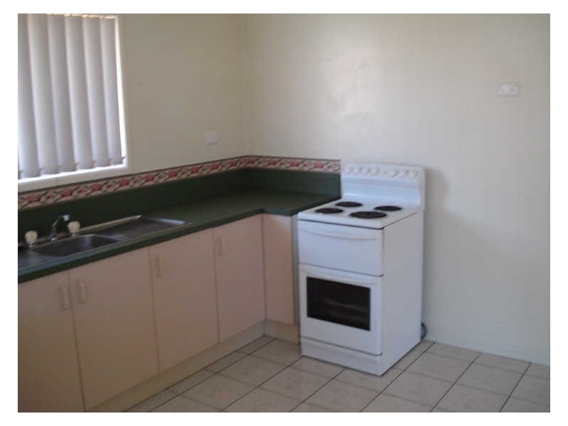 2 Sullivan Court, Kearneys Spring QLD 4350