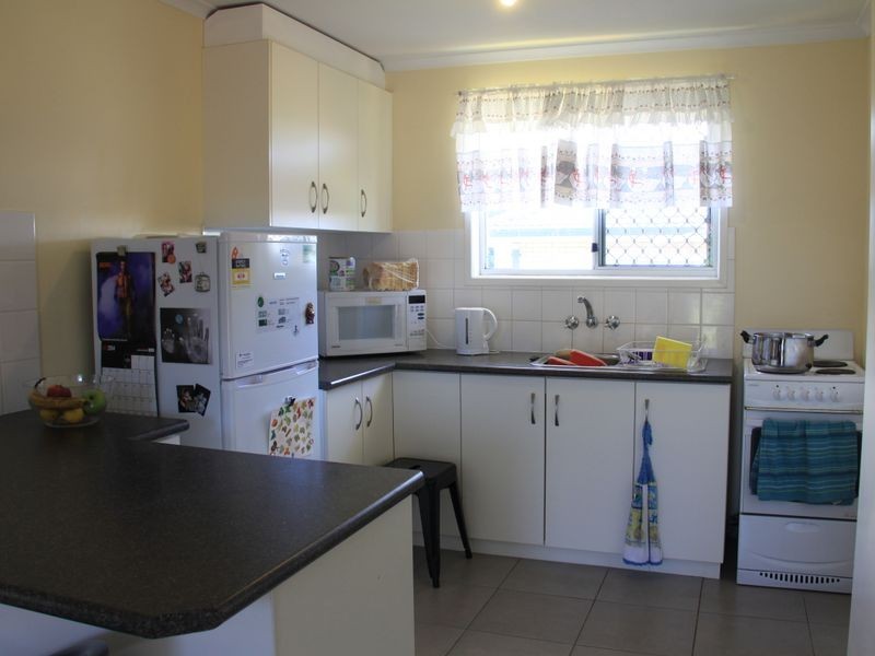 14 Jason Street, Blue Mountain Heights QLD 4350