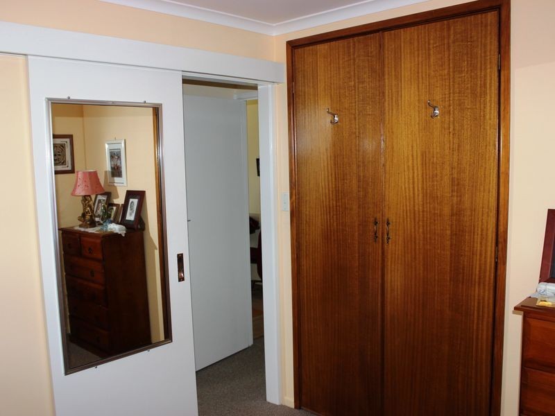 2/2 Blaxland Street, Newtown QLD 4350