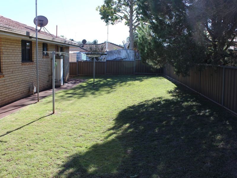 18 Hawker Street, Wilsonton QLD 4350