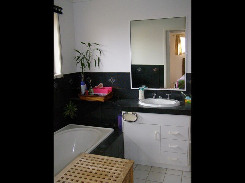 29 Canberra Street, Harristown QLD 4350