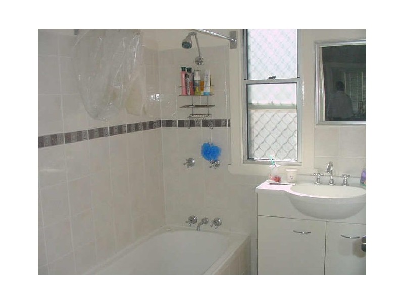 152 North Street, Mount Lofty QLD 4350