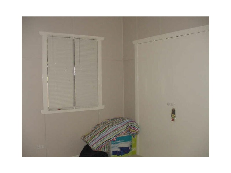 152 North Street, Mount Lofty QLD 4350