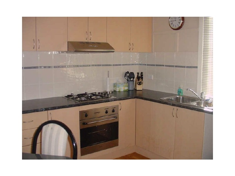 152 North Street, Mount Lofty QLD 4350