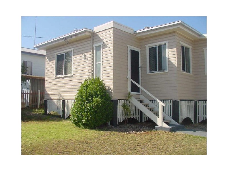 152 North Street, Mount Lofty QLD 4350