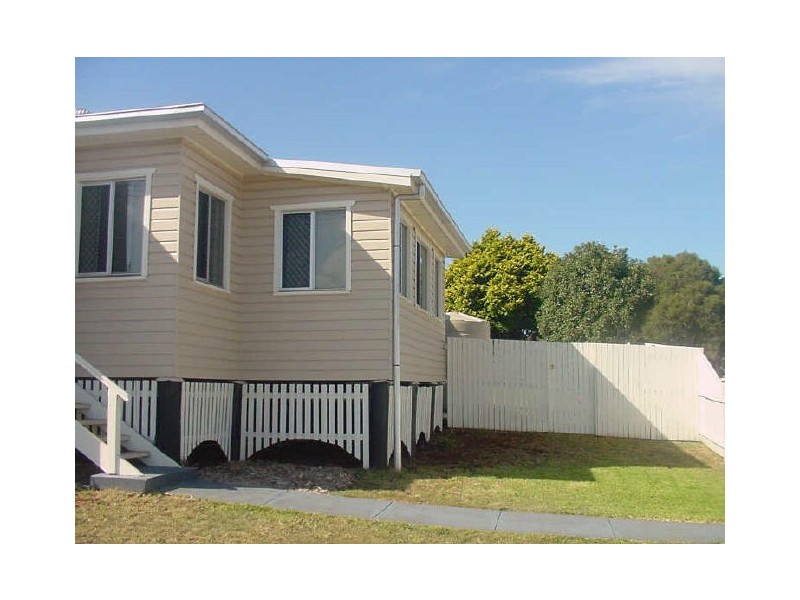 152 North Street, Mount Lofty QLD 4350