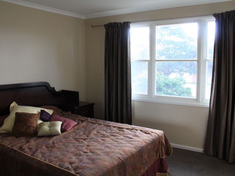 22 Knockator Crescent, Centenary Heights QLD 4350