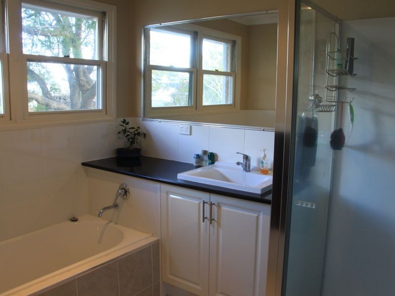 22 Knockator Crescent, Centenary Heights QLD 4350