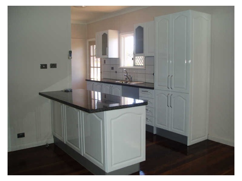 35 O’Quinn Street, Harristown QLD 4350