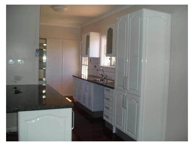 35 O’Quinn Street, Harristown QLD 4350