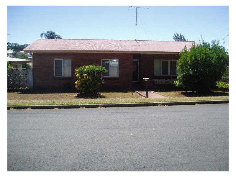 35 O’Quinn Street, Harristown QLD 4350