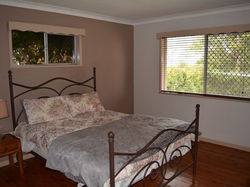 8 Herries Street, Rangeville QLD 4350