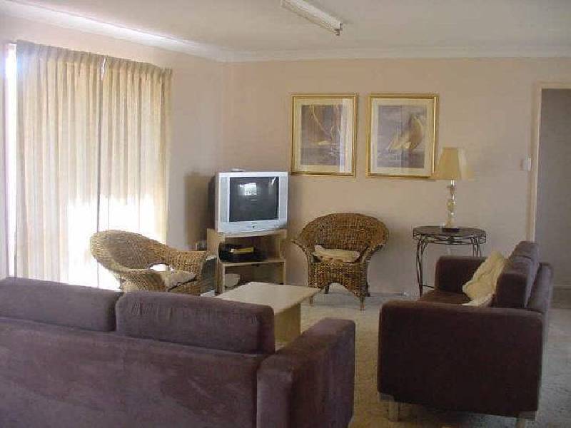 460 West Street, Kearneys Spring QLD 4350