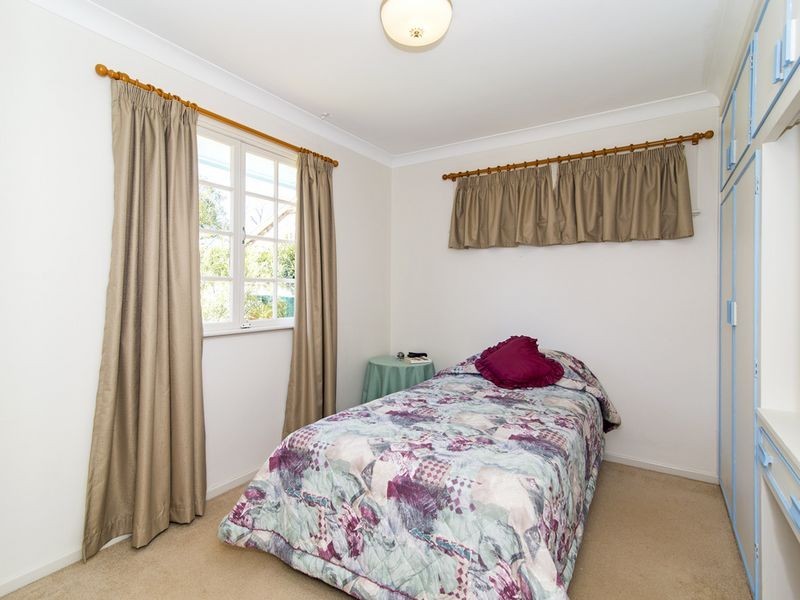 10 McIntyre Street, Centenary Heights QLD 4350