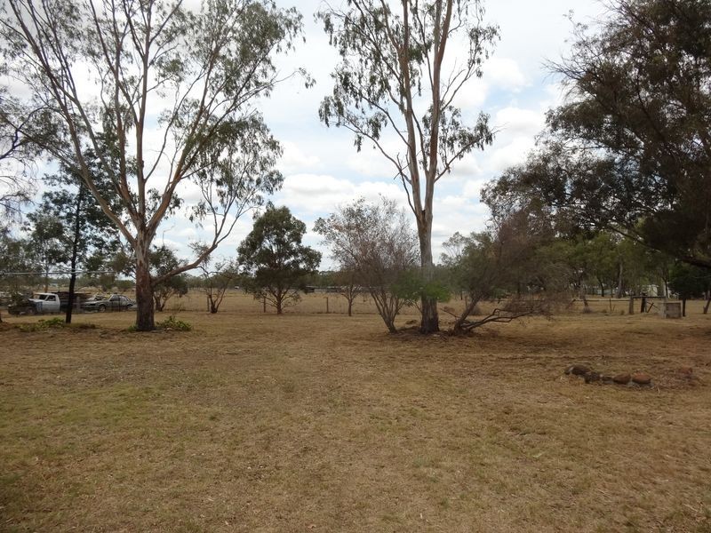 59 Beale Street, Oakey QLD 4401