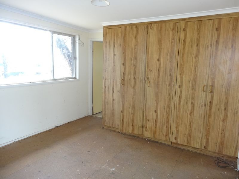 59 Beale Street, Oakey QLD 4401