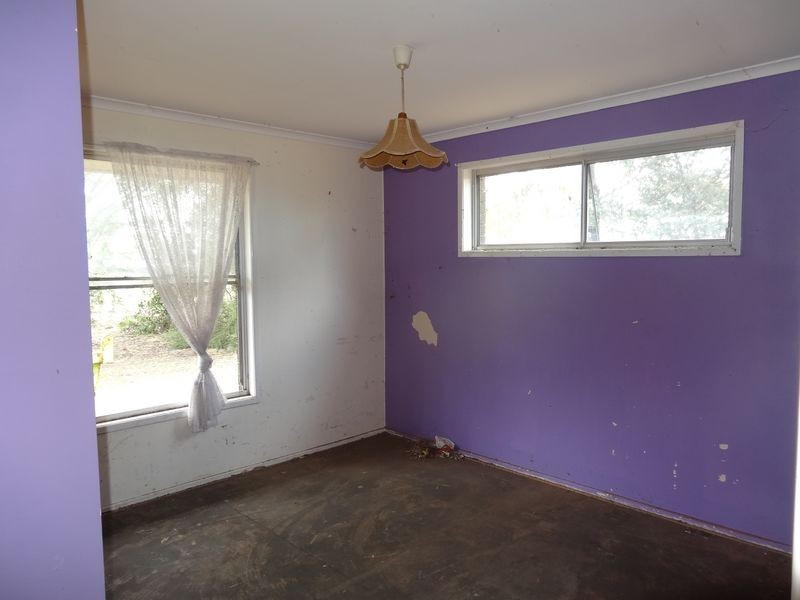 59 Beale Street, Oakey QLD 4401