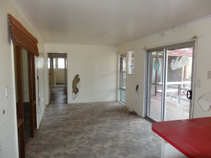 59 Beale Street, Oakey QLD 4401