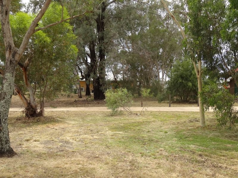 59 Beale Street, Oakey QLD 4401
