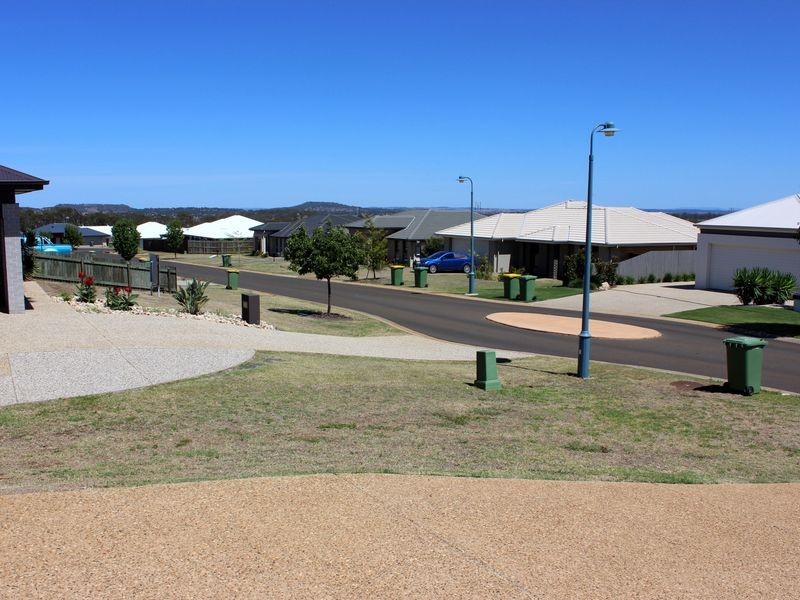 7 Goshawk Drive, Kleinton QLD 4352