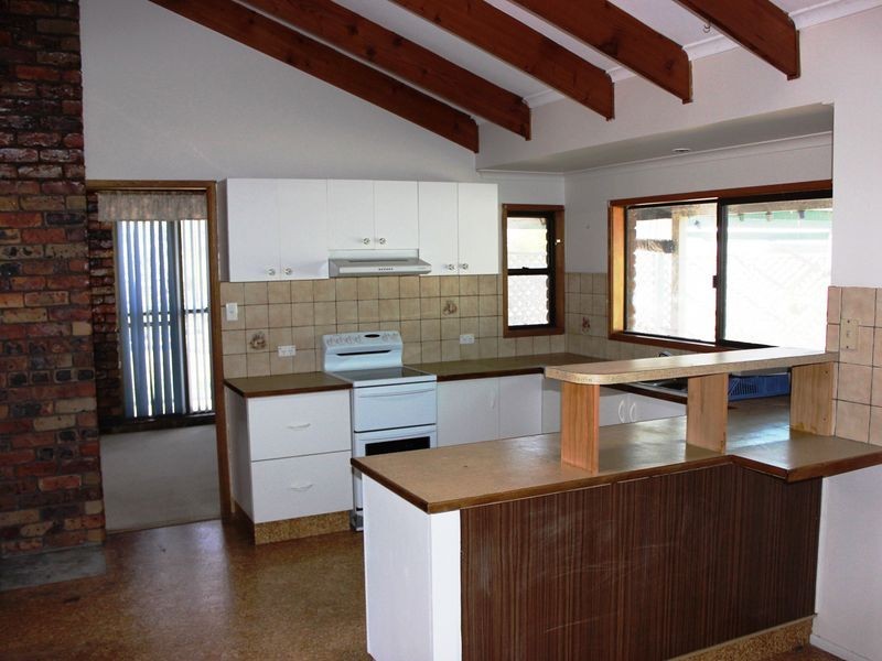 8 Umbiram Road, Wyreema QLD 4352