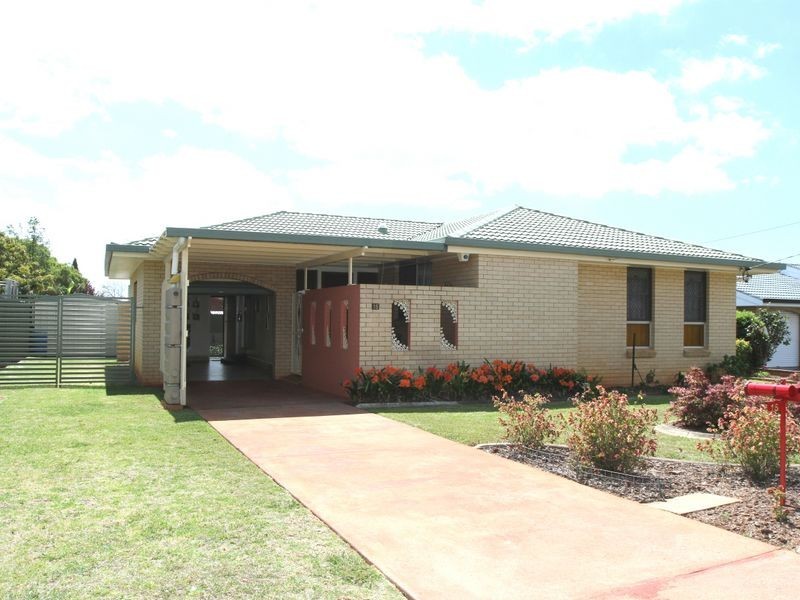 15 Beh Street, Harristown QLD 4350