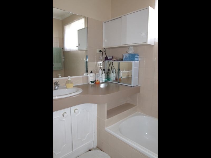 15 Beh Street, Harristown QLD 4350