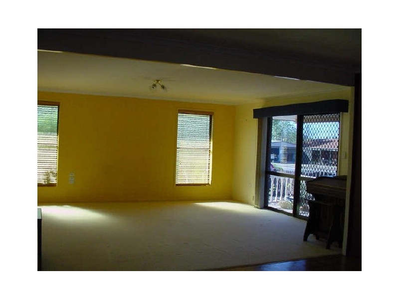 16 Roslyn Street, Westbrook QLD 4350