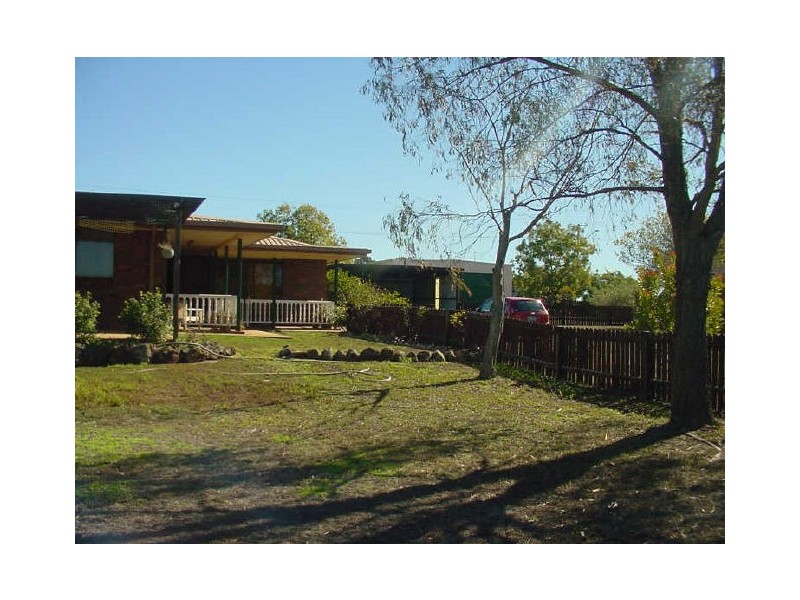 16 Roslyn Street, Westbrook QLD 4350