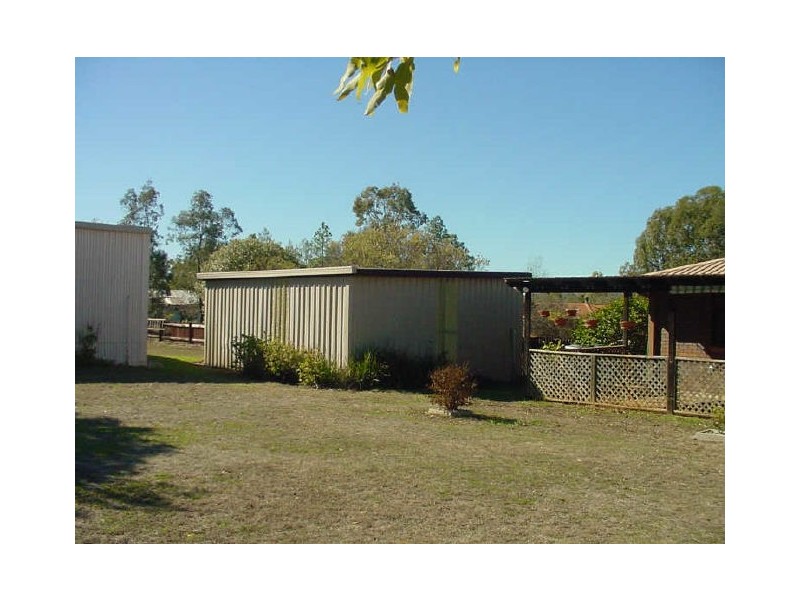 16 Roslyn Street, Westbrook QLD 4350