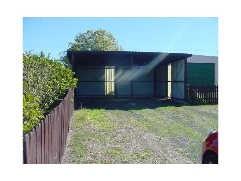 16 Roslyn Street, Westbrook QLD 4350
