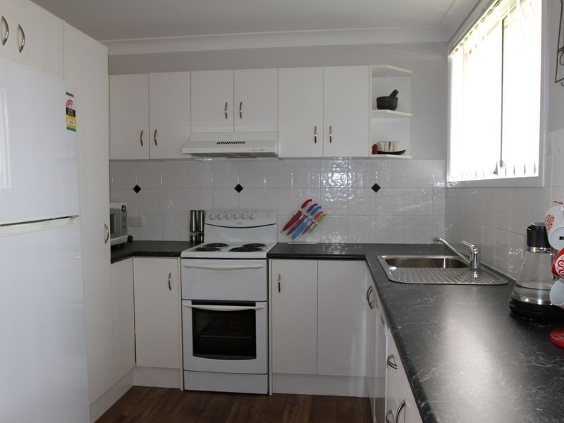 10 Florence Street, Harristown QLD 4350