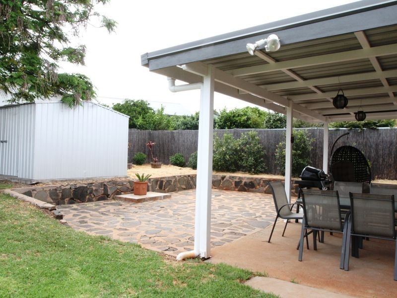 10 Florence Street, Harristown QLD 4350