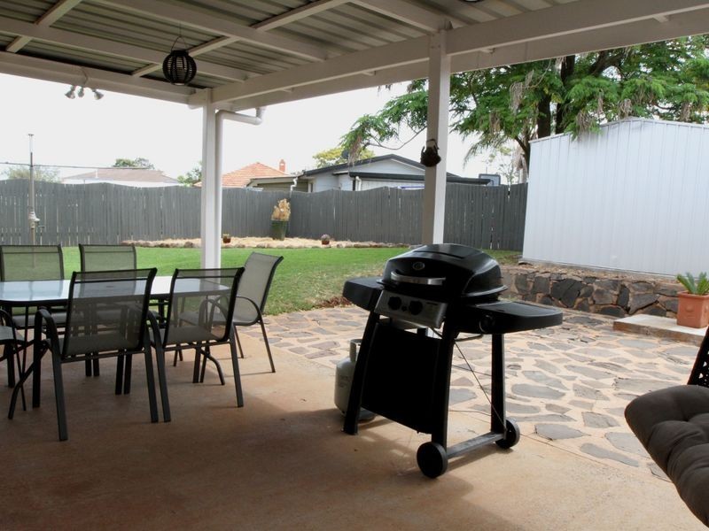 10 Florence Street, Harristown QLD 4350