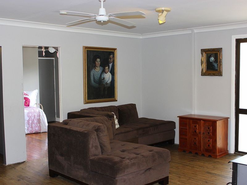 213 Waratah Drive, Kooroongarra QLD 4357