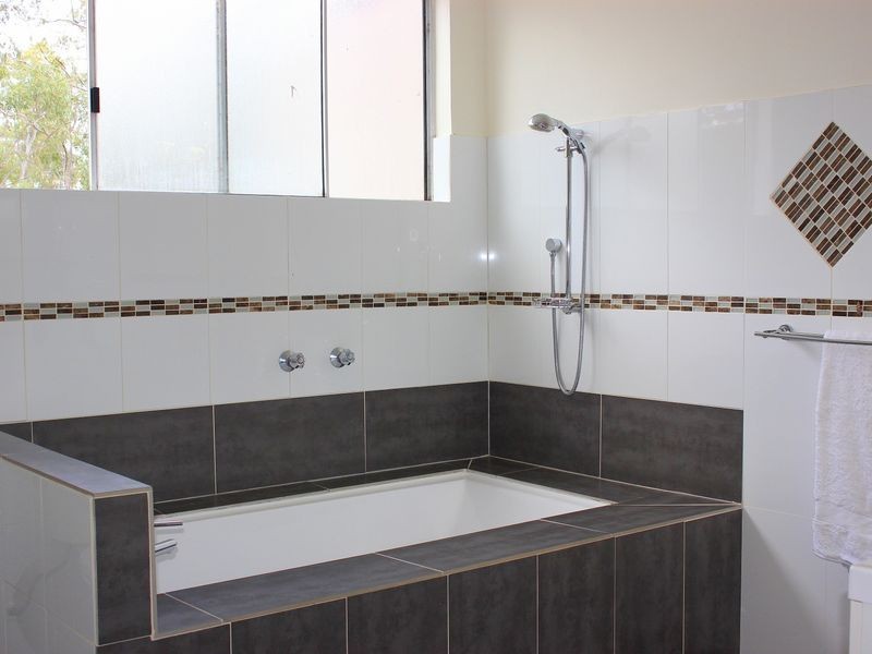 213 Waratah Drive, Kooroongarra QLD 4357