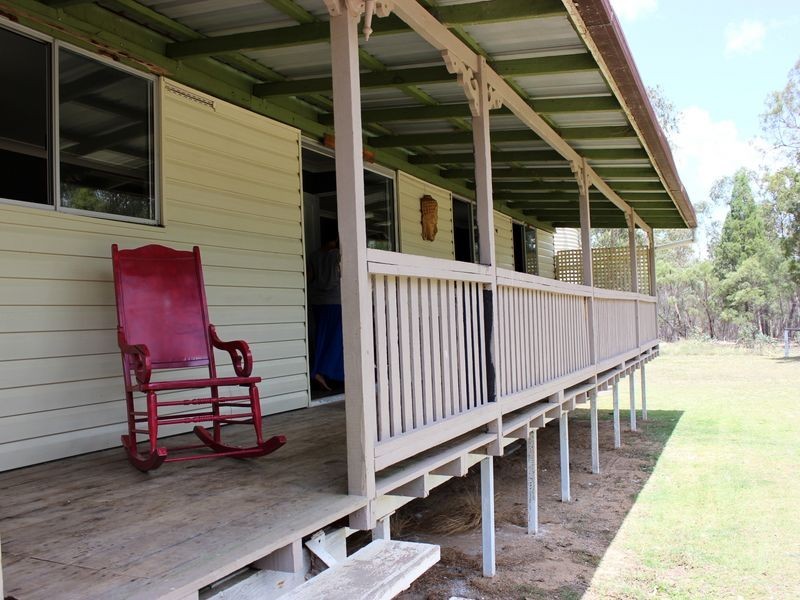 213 Waratah Drive, Kooroongarra QLD 4357