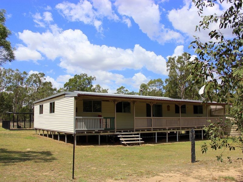 213 Waratah Drive, Kooroongarra QLD 4357
