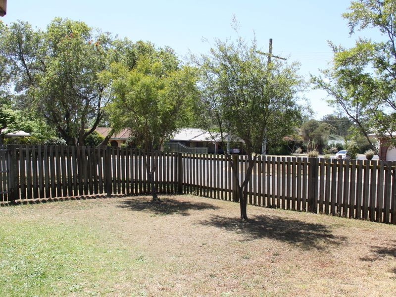 1 Nortorock Court, Blue Mountain Heights QLD 4350