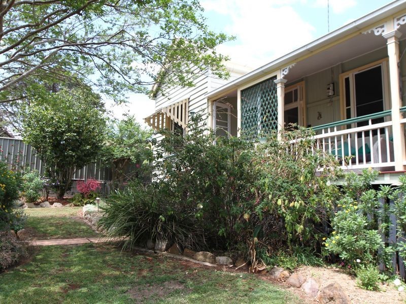 34 Perry Street, Harlaxton QLD 4350