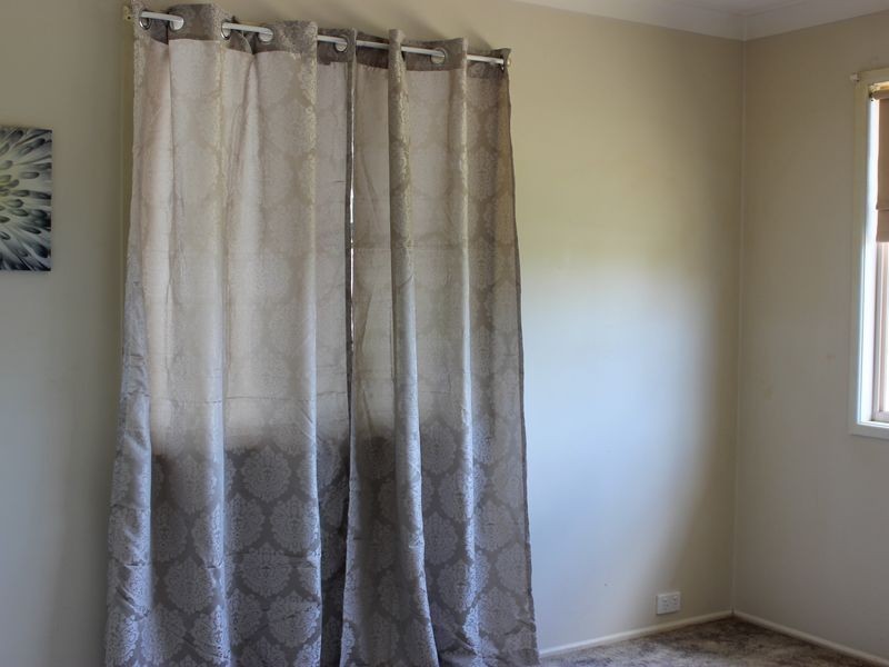 11 Victoria Street, Goombungee QLD 4354