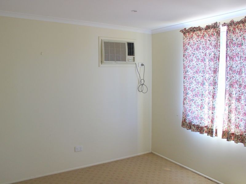 11 Victoria Street, Goombungee QLD 4354