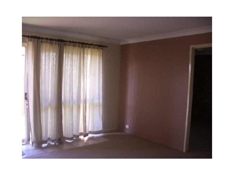 1/4 Jondaryan Street, Newtown QLD 4350