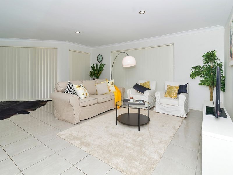 12 Alpine Court, Cranley QLD 4350